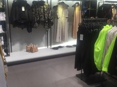 -ZARA(熙地港店)
