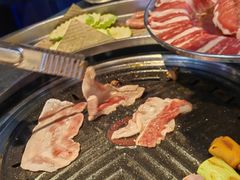 -哈哈碳都·牛肋条无限自助烤肉(台江万达店)