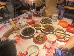 -老闵田螺馆·南昌市井菜·特色小吃(总店)