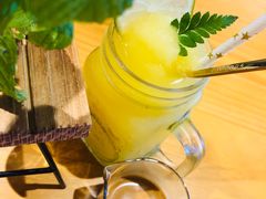 -ZING COFFEE 镜咖啡