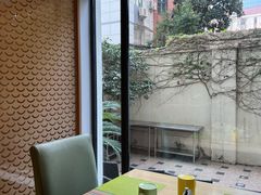 -上海虹桥君丽假日酒店(娄山关路地铁站店)