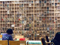 -猫的天空之城概念书店(杭州南宋御街店)