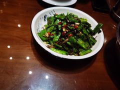 -钵家大院·地道湖北菜(江夏·大花岭店)