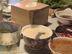 -尚尚仙·酸汤猪手·猪肚鸡火锅(华联万柳购物中心店)