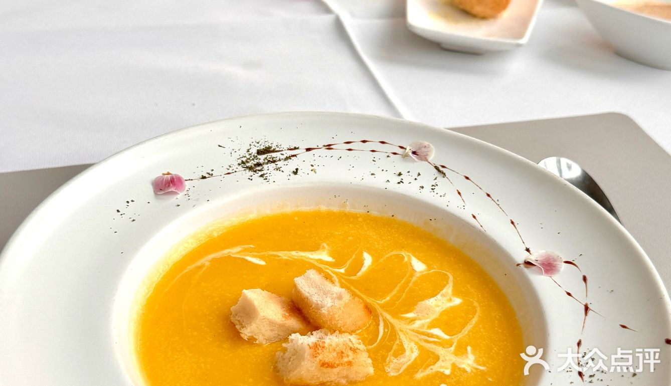 中山（利和附近）适合约会的氛围感西餐厅