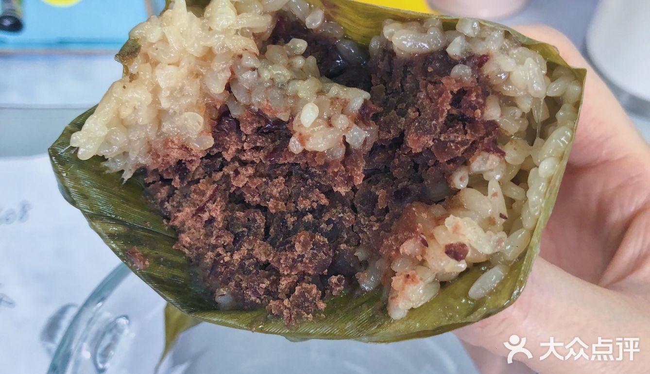 一次偶然吃到南方的咸蛋黄五花肉粽