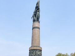 -人民防洪胜利纪念塔