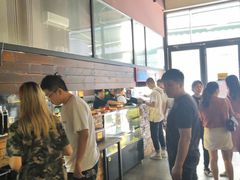 -八月美食小馆(银泰城总店)