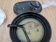 -小杨生煎(金山百联购物中心3楼店)