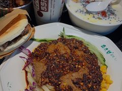 腊牛肉夹馍-清真盛志望麻酱酿皮·非遗老字号