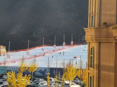 -荣盛康旅野三坡滑雪场