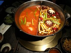 -湊湊火锅·茶憩(新中关购物中心店)