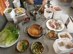 -张哞哞·鲜切牛肉自助火锅(高德置地店)