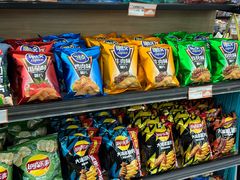 -零食小镇(彤万乐商贸店)