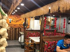 大堂-老东北大铁锅·烧烤·东北菜