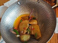 -隔壁老王·家常云南菜(花巷店)