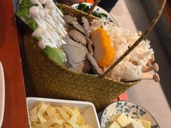 -老员外骨汤火锅(海州古城店)