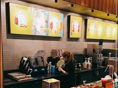 大堂-星巴克(洛阳中州万达广场店)