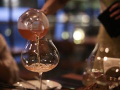 -Wine Universe 宇宙酒馆