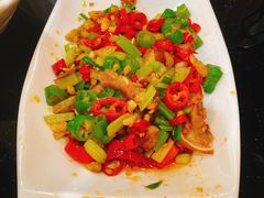 红椒炒猪耳-农家湘菜(安亭店)