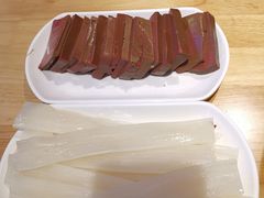 鸭血-临沂铁锅鲜鸡现炒青椒大公鸡干煸鸡(三元桥店)