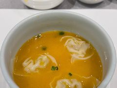 蟹粉小馄炖-新光酒家·河豚·海鲜·蟹料理(浦东店)