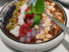 彩虹乌龙冰粉-姚姚酸菜鱼·金戈戈香港豉油鸡(喜荟城联名店)