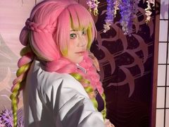 -米游妙妙屋cosplay换装自拍摄影体验馆