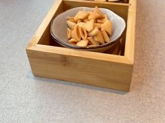 -有红鸡毛店·川菜(建设路店)