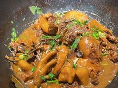 -锅老头海鲜铁锅炖