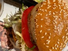 -The Habit Burger Grill 哈比特汉堡(复兴soho店)
