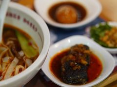 -呷佬·长沙手工米粉(金沙江路店)
