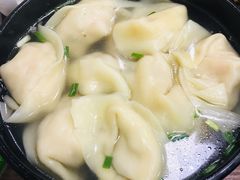 三鲜大馄饨-万寿斋(山阴路店)