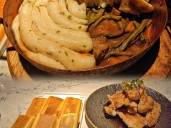 豆角烀饼-奉天小馆·非遗东北菜(济南万象城店)