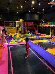 -蹦蹦跳跳(新奥购物中心店)