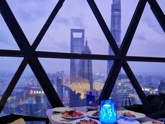 -东方明珠·空中旋转餐厅
