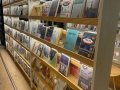 -猫的天空之城概念书店(北戴河蔚蓝海岸店)