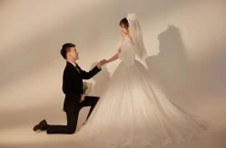 -上花轿婚纱摄影