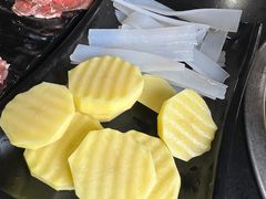 -果松木炭酸菜铜火锅·外婆参鸡汤