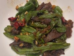 -辛香味烧鱼馆·非遗技艺·排骨红烧肉(光谷医药园店)