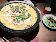 -山城外·非遗酸菜鱼(蜀都万达店)