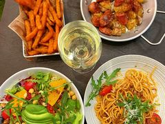 -théATRE茶聚场·餐厅(环球金融中心店)