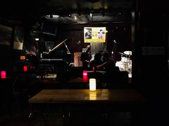 -东岸Cafe 爵士俱乐部