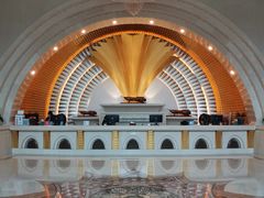 -碧中海汤泉汗蒸酒店