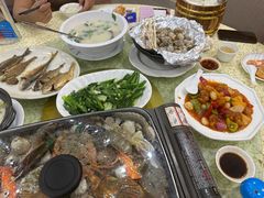 -鹏城人家海鲜酒家·23年老字号(较场尾店)