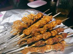 羊肉串-西街夜油条·麻团包乌饭