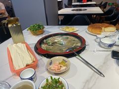 -牛得很·鲜牦牛肉烧烤·牛羊肉菌汤锅(康定店)