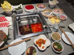 -海底捞火锅(珠影星光城夜宵主题店)