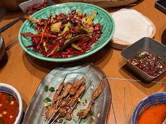 -包整·丝娃娃(一览甲秀楼风景店)