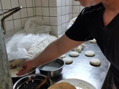 -三兄弟高炉烧饼